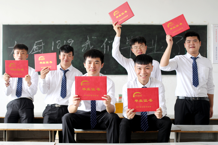 湖南初高生毕业后，为什么多半选择职业技术学校