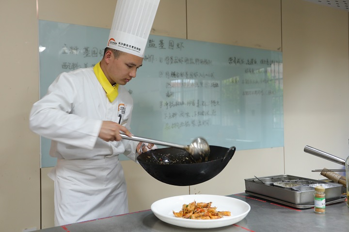 新东方短期厨师速成培训班